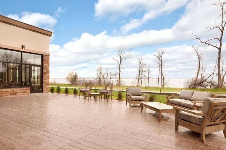 Country Inn & Suites by Radisson, Bemidji, MN — photo 5