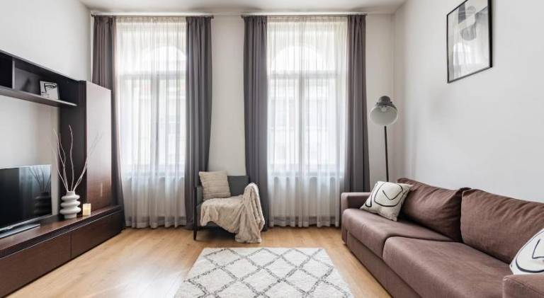 Rental apartment | Next to Dancing House | Perfect for remote work | Pet-friendly in Prague