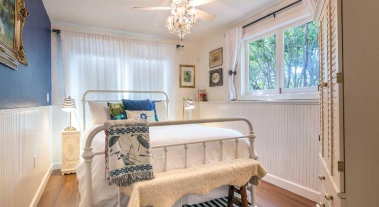 Redwood Hollow Cottages