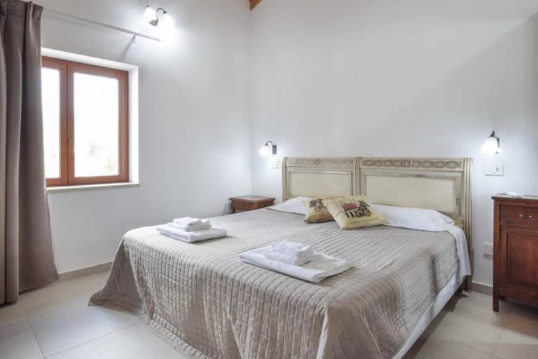 Charming villa with yard, private pool & terrace | Nature view | Dogs allowed — photo 4