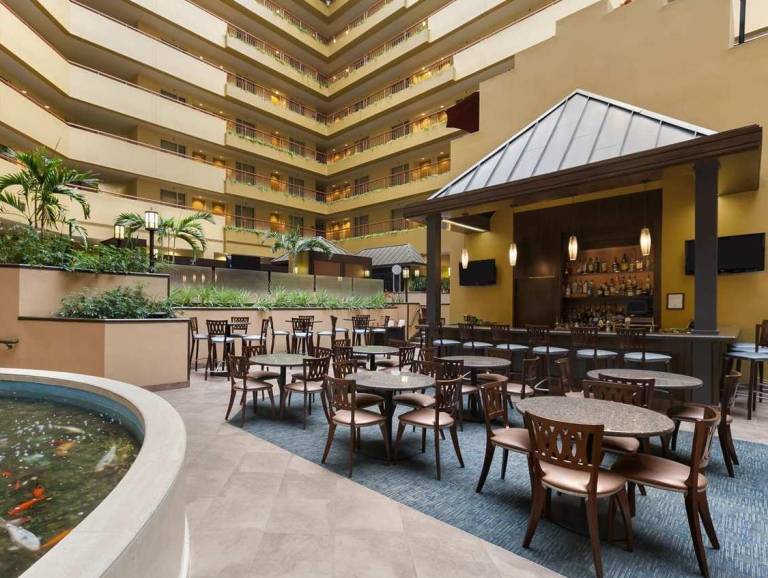 Embassy Suites by Hilton Baltimore at BWI Airport — photo 4
