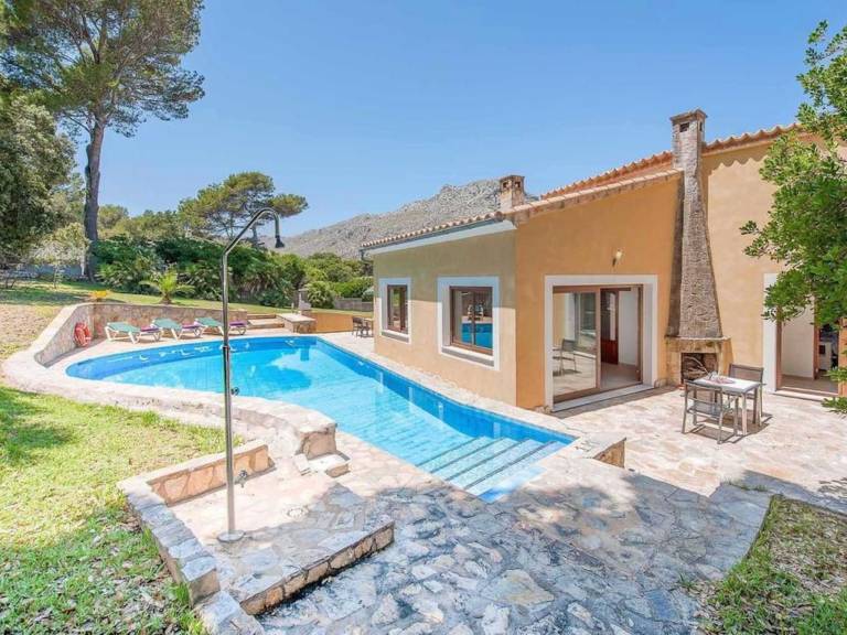 Ferienhaus in Urbanització Can Botana, Cala Sant Vicenç f&uuml;r max. 6 Personen