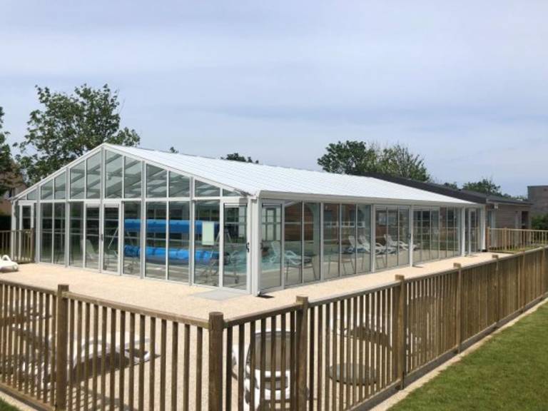 Children-friendly vacation home with heated pool & terrace | Pets allowed — photo 2