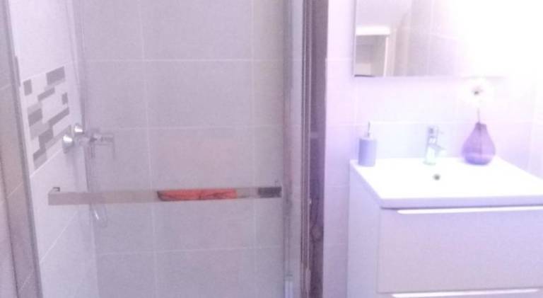 House with 2 rooms for 5 persons — photo 2