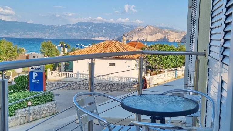 Rental apartment | Close to the beach | Pets are welcome in Baska