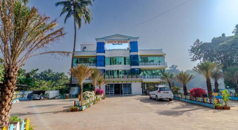 Resort Alibag Beach