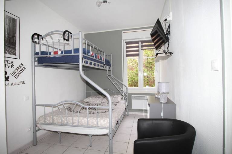 Cosy and well equipped stay in Fère — photo 3