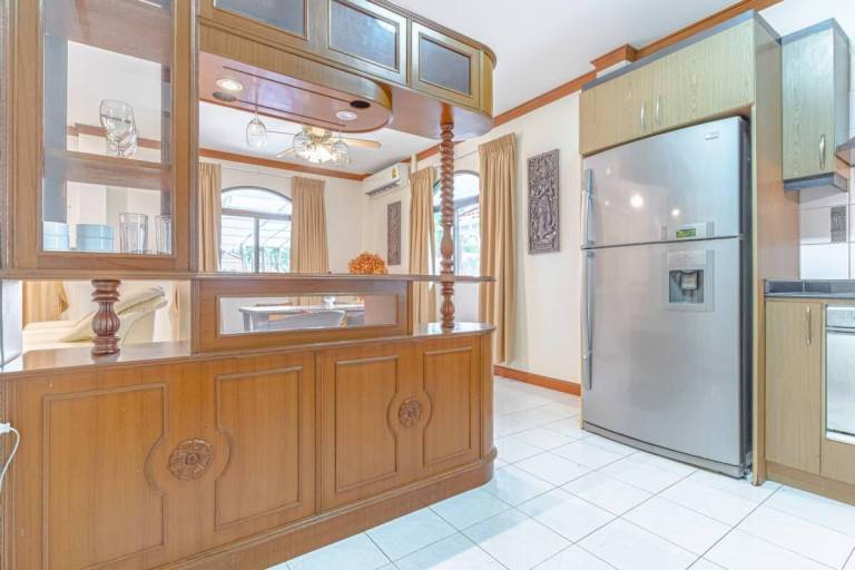Villa with pool, BBQ & yard | Next to Big Buddha | Pets are welcome — photo 3