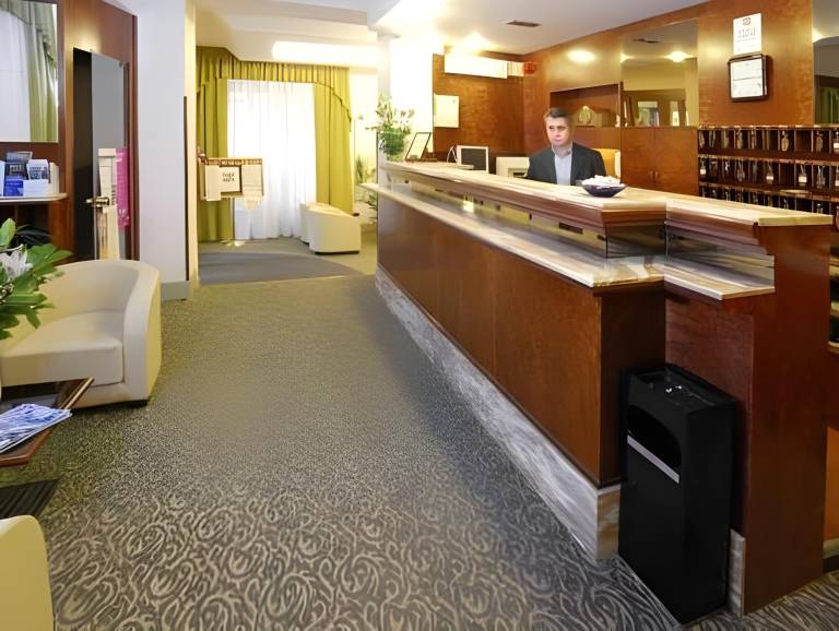 Hotel Button — photo 4