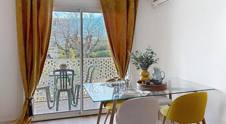 Apartment with 2 rooms for 6 persons — photo 2