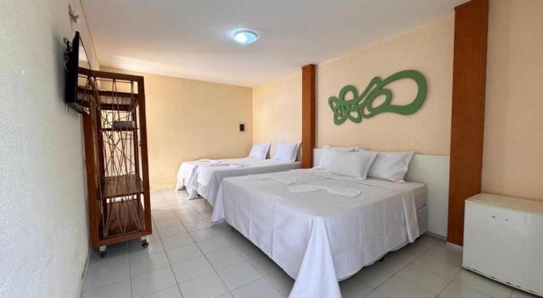Serviced apartment with terrace, pool & garden — photo 2