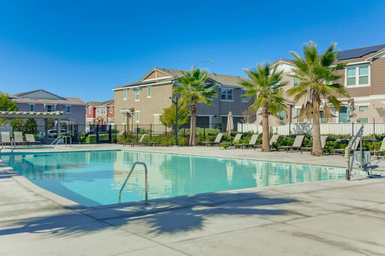 Family Getaway w/ Pool, 8 Mi to Lake Elsinore! — photo 3