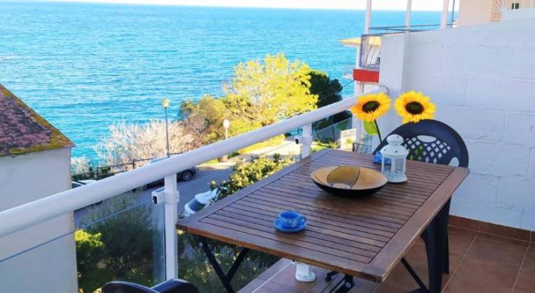 Apartment | Next to the beach | Pet-friendly in Llanca