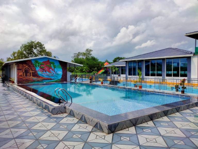 Canal Touch Resort - Karjat — photo 3