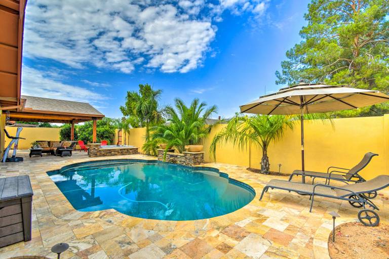 Scottsdale Oasis w Heated Pool & Hot Tub
