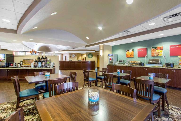 Comfort Suites Lady Lake - The Villages — photo 3