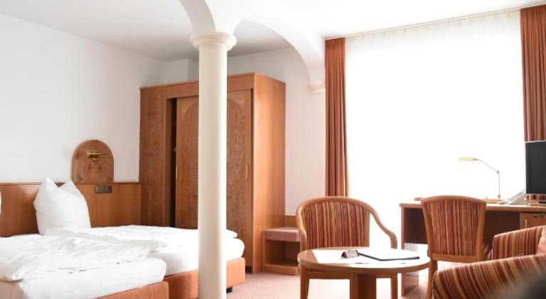 Serviced apartment with terrace & yard | Suitable for remote work — photo 2