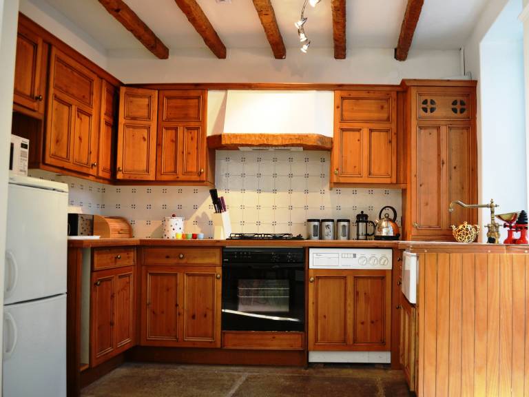 Child-friendly pleasant cottage with yard | Pet-friendly — photo 5