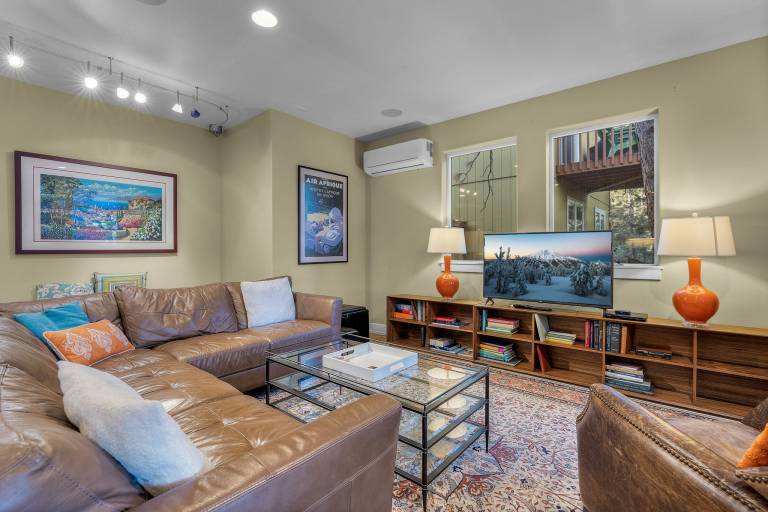 New! Westside Home Hot Tub Dog Friendly Location, Location, Location! — photo 5