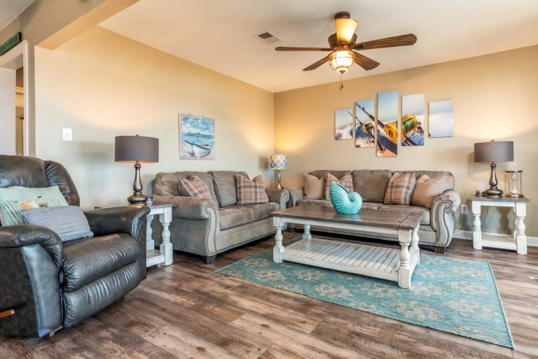 Chele's Bayside Cottage - 2304 Island Shores Dr — photo 3