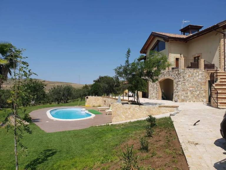 Bed & Breakfast  Melfi
