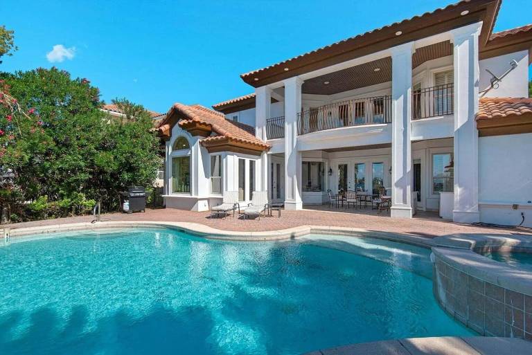 House with barbecue & private pool | Lake view in Miramar Beach, FL