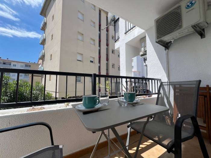 Child-friendly holiday apartment with yard & patio | Next to the beach | Pet-friendly — photo 3