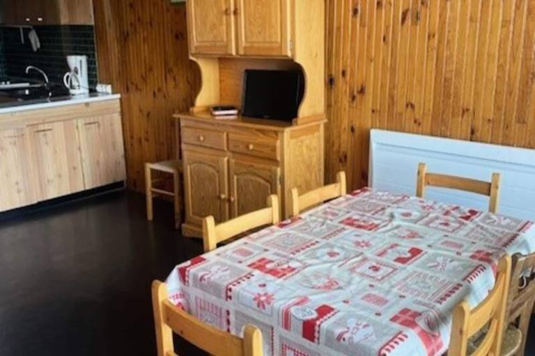 Rental apartment with 1 room for 6 persons in Gap