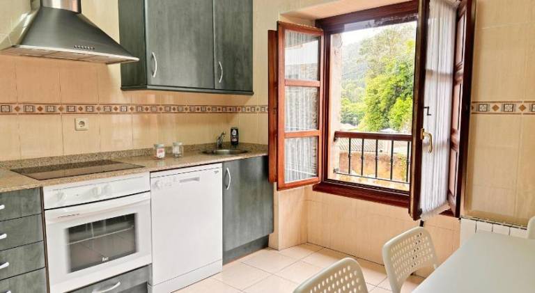 Rental apartment with 2 rooms for 5 persons — photo 3