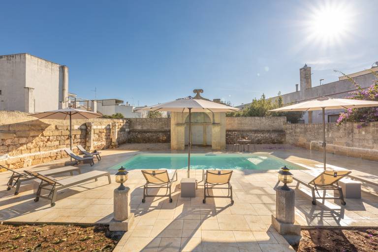 Child-friendly pleasant villa with private pool, jacuzzi & garden | Nature view | Pet-friendly — photo 3