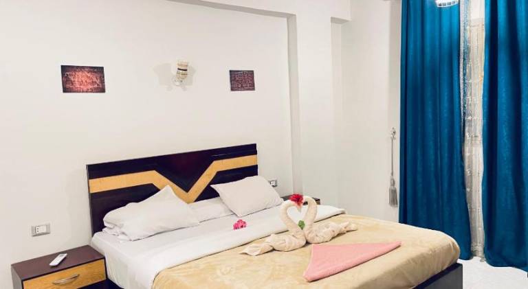Holiday apartment with 3 rooms for 6 persons in Luxor