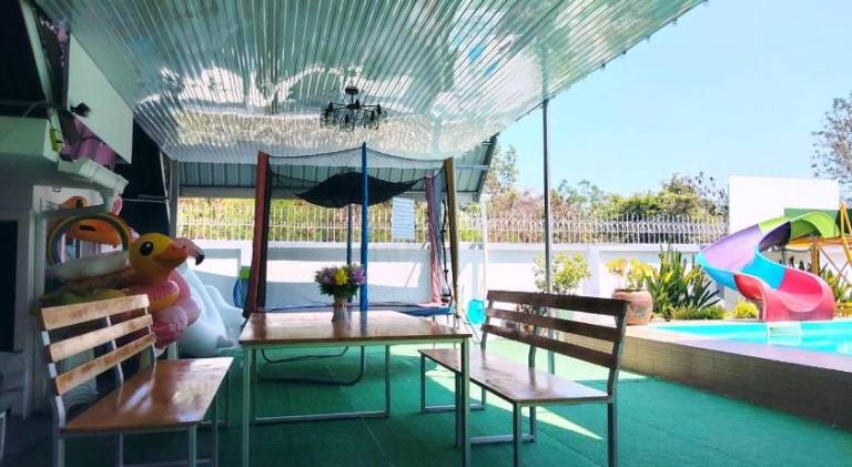 Villa with pool — photo 5