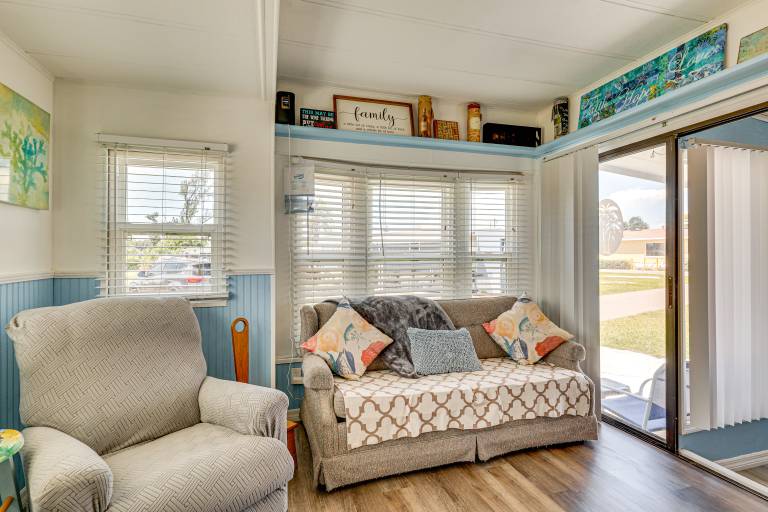 3 Mi to Ft Myers Beach: Coastal Home Near LeeTran! — photo 3