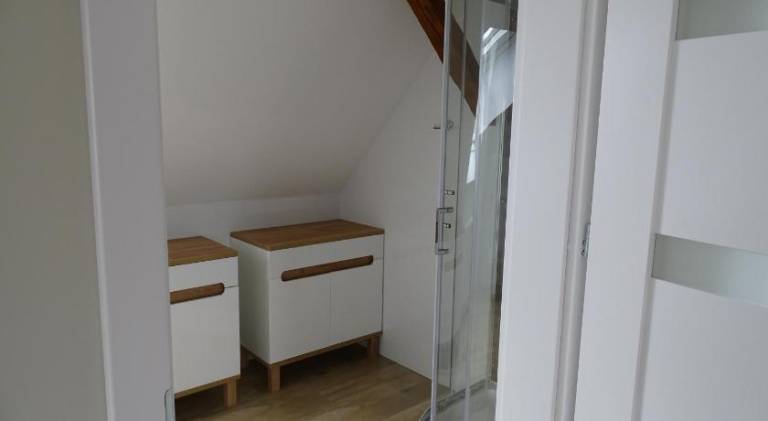 Apartment with patio — photo 5