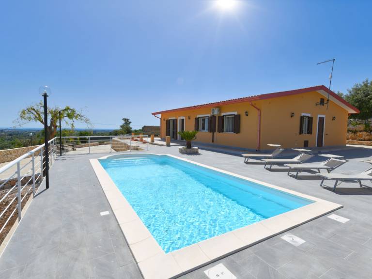 Ferienhaus auf Sizilien in Floridia für max. 8 Personen