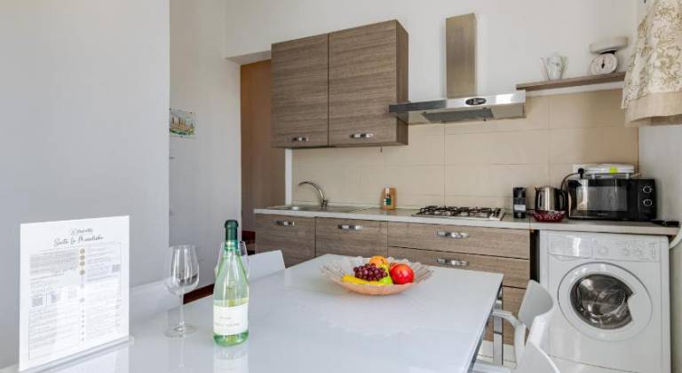 Hostly-Suite le Maioliche-Charme in Town Center — photo 4