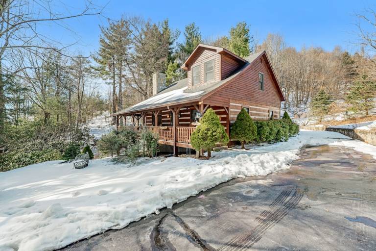 House  Boone