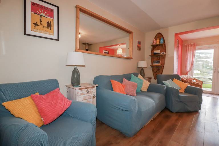 Cottage with yard | Beach view — photo 5