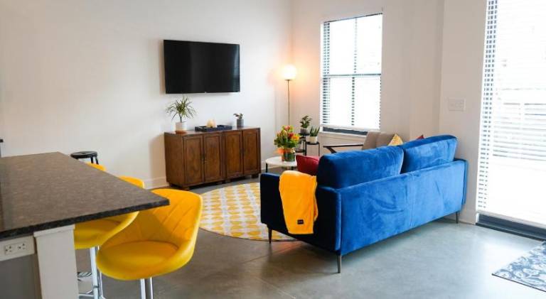 The Sunflower Suite — photo 3