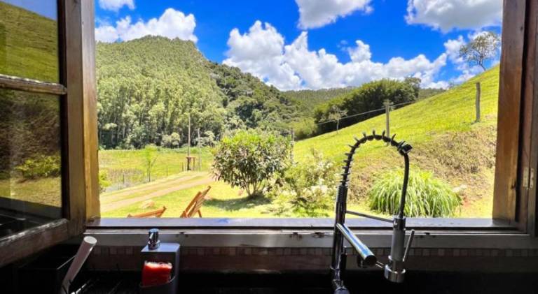 Vacation home with terrace, barbeque & yard | Suitable for remote work — photo 5