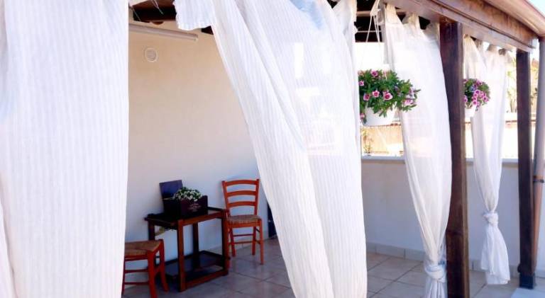 Apartment with patio in Scicli
