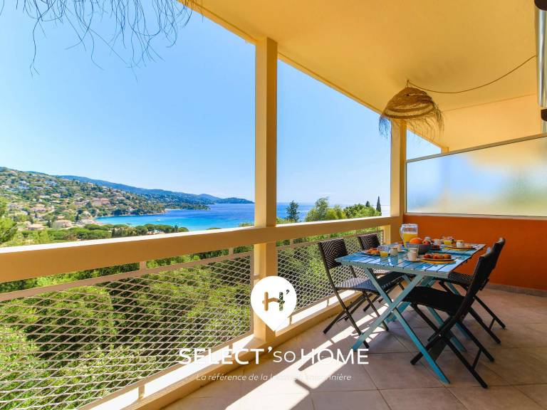 Apartment with 1 room for 4 persons in Le Lavandou