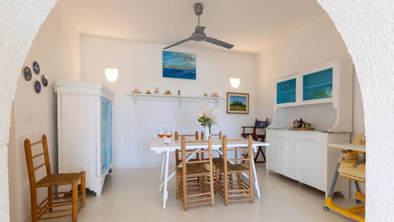 Villa with barbecue, yard & private pool | Pool view — photo 4