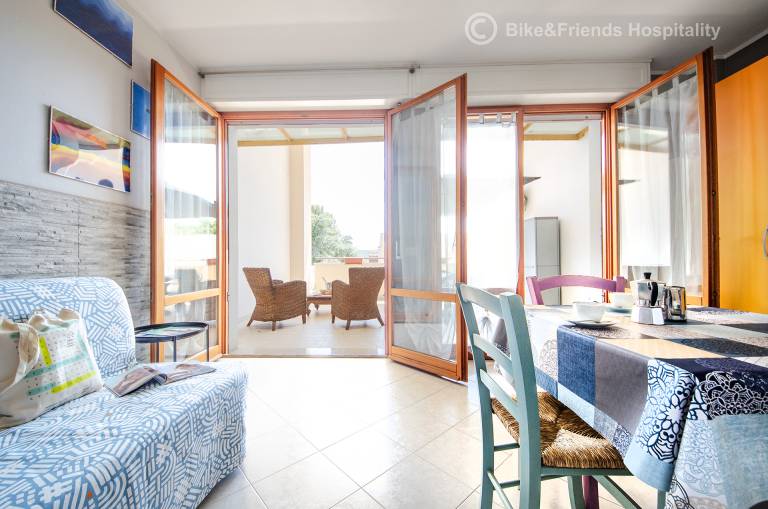 Holiday apartment with patio — photo 4