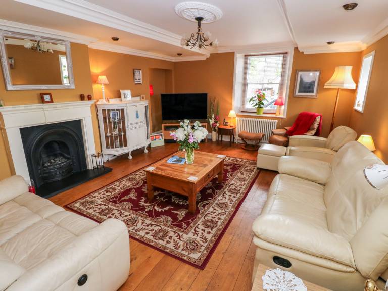 Children-friendly cottage with yard | Beach view | Pets are welcome — photo 2