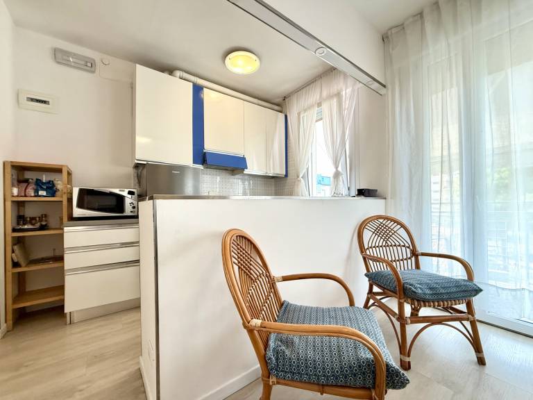 Holiday apartment with patio — photo 5
