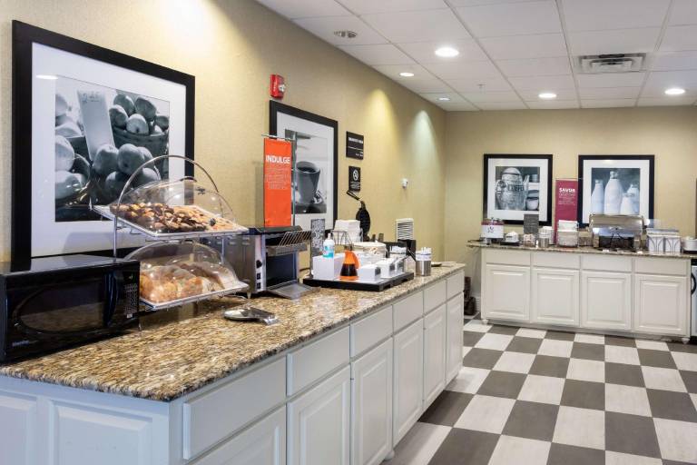 Hampton Inn & Suites Baton Rouge - I-10 East — photo 5