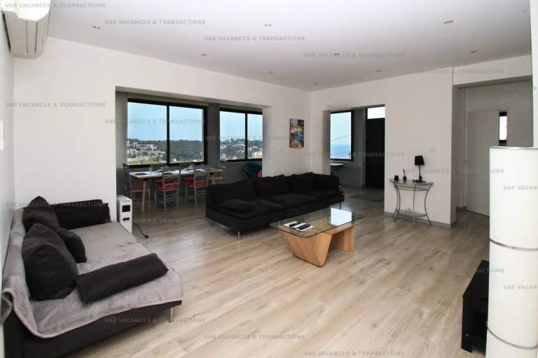 Residence 783-st Mandrier Sur Mer - Sea view, contemporary, air conditioning, garden, terrace, 2 bathrooms — photo 4