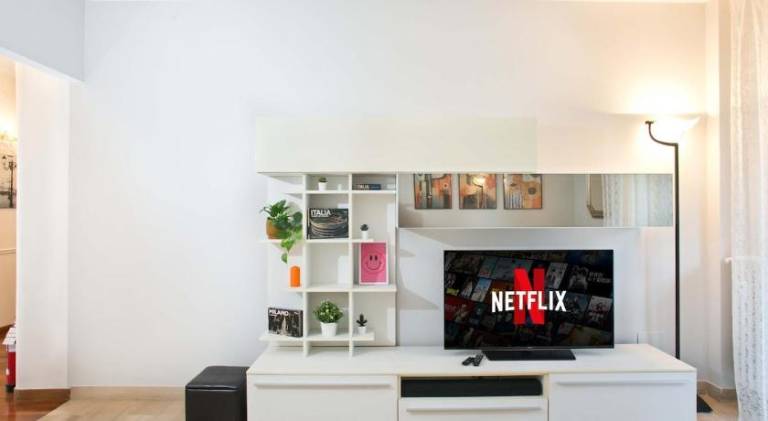 Cozy Home Milano 5 posti letto - 15 minuti dal Duomo - Metro M1 a 4 minuti - AC - Wifi - Netflix in Segrate