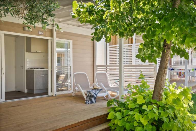 Child-friendly house with pool & patio | Next to the beach | Pets are welcome — photo 3